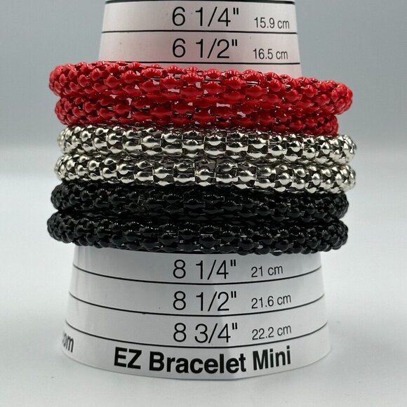 3/$30 Memory Wire Bracelet Red Black Silver Tone Beaded Coil Wrap Chunky 8.25" - Picture 7 of 8